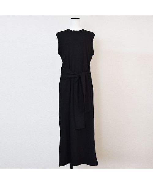 no brand（ノーブランド）の「[ RE-ARRIVAL ]   スリットノースリカットOP（ワンピース・レディース・その他）」の6枚目の写真