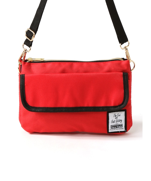 GRL（グレイル）の「多機能サコッシュ（ショルダーバッグ・レディース・ブラック/レッド・F）」の2枚目の写真