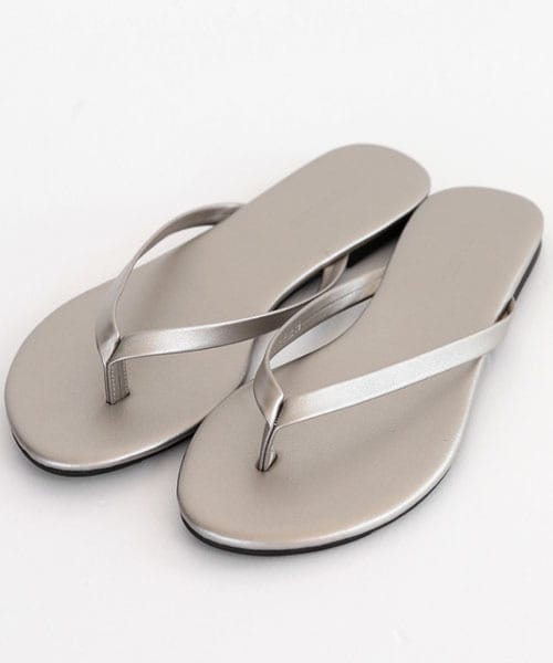 DHOLIC（ディーホリック）の「フリップフロップサンダル（サンダル・レディース・ブラック/イエロー/グレー/ブルー/シルバー/ピンク/ベージュ/その他・230/235/240/245/250）」の7枚目の写真