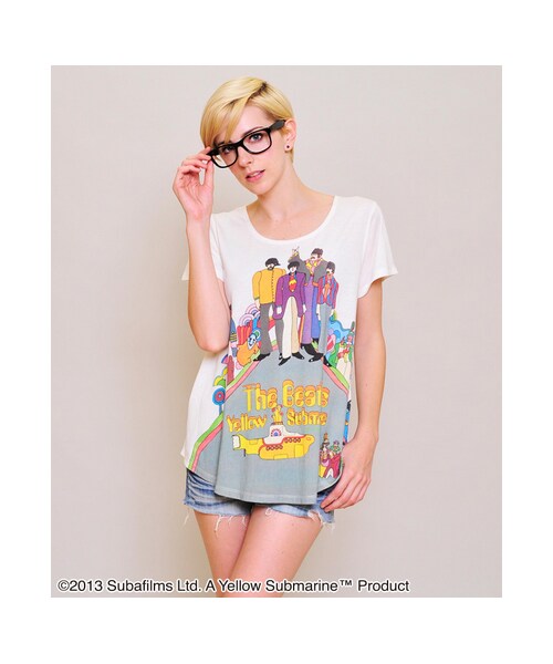 Design Tshirts Store graniph(デザイン ティーシャツ ストア グラニフ)の「TheBeatlesALineShortSleeve(NothingisReal)
ザビートルズAラインショートスリーブ(ナッシングイズリアル)(レディースカットソー?・レディース・Off White・Ladies F)」の9枚目の写真