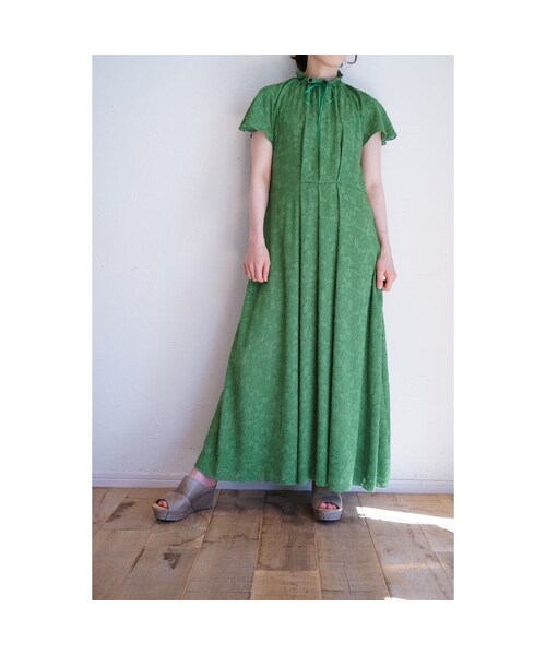 STORES.jp（ストアーズドットジェーピー）の「シャギーギャザーワンピース（ワンピース・レディース・その他）」の3枚目の写真