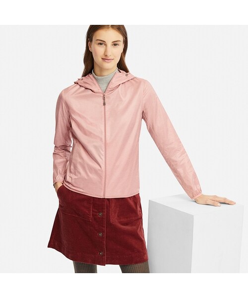 UNIQLO（ユニクロ）の「ポケッタブルパーカ（その他アウター・レディース・NAVY 69/LIGHT GRAY 02/OFF WHITE 01/BLACK 09/PINK 12・3XL/L/XS/S/M/XL/XXL）」の5枚目の写真