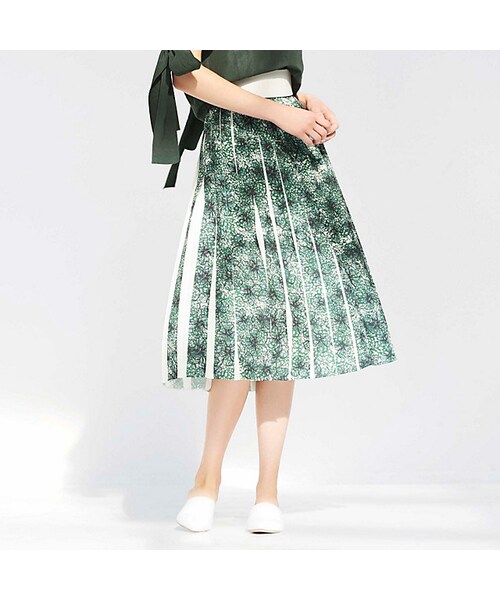 EPOCA（エポカ）の「ドローイングオーキッドプリントスカート（）」 - WEAR 