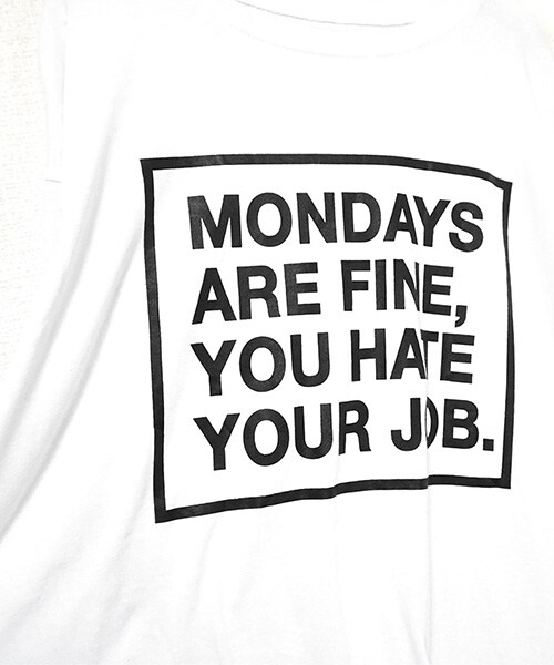 Tiffee SELECT（ティフィーセレクト）の「レタリングデザイン風ゆったりロゴプリントTシャツ（Tシャツ/カットソー・レディース・ホワイト・F）」の2枚目の写真