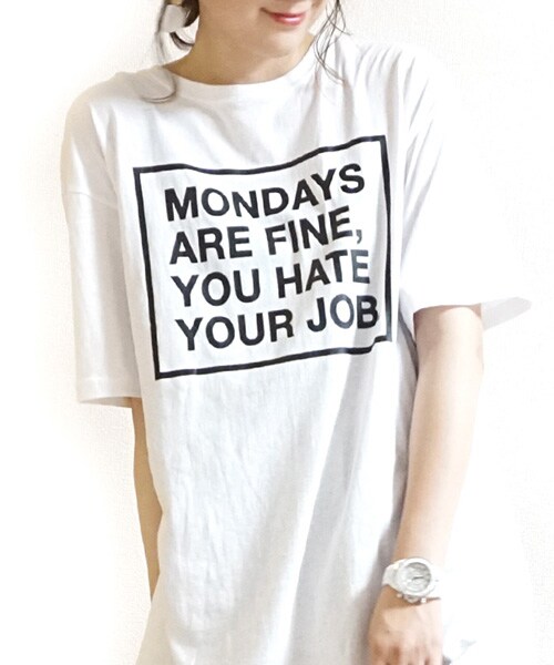 Tiffee SELECT（ティフィーセレクト）の「レタリングデザイン風ゆったりロゴプリントTシャツ（Tシャツ/カットソー・レディース・ホワイト・F）」の4枚目の写真