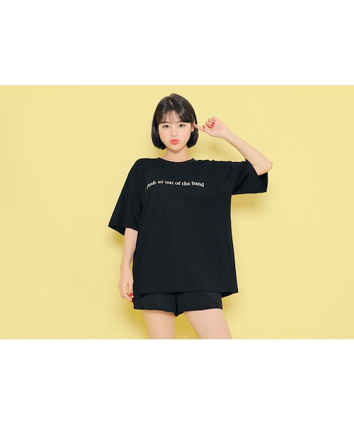 HOTPING（ホッピン）の「UネックフロントレタリングTシャツ（Tシャツ/カットソー・レディース・ブリック/グリーン/ブラック/ホワイト・フリーサイズ(XS-XL)）」の3枚目の写真