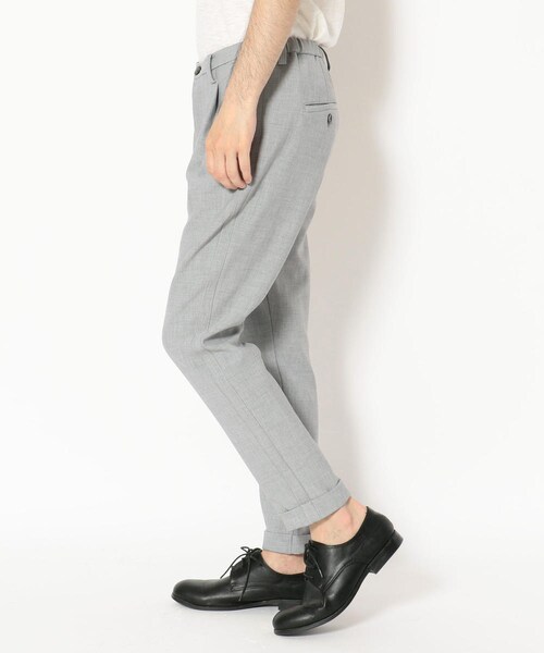 ARMURE（アルミュール）の「ARMURE/アルミュール/stretch tapered tuck pants（パンツ・メンズ・L/GREY・2/3/4）」の2枚目の写真