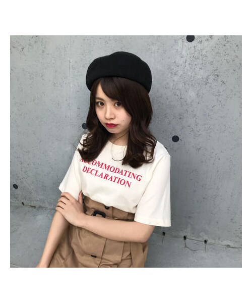 ADIRA(アディラ)の「logo tee(Tシャツ/カットソー・レディース・ブラック/ホワイト/ベージュ・FREE)」の2枚目の写真