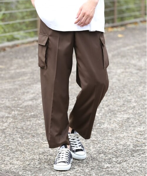 JUNRED(ジュンレッド)の「TRカーゴワイドパンツ(パンツ・メンズ・ブラウン/ブラック・S/L/M)」の2枚目の写真