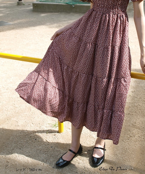 paravion（パラビオン）の「K/小花柄シャーリングティアードワンピース（ワンピース/ドレス・レディース・ブラック/ネイビー/レッド・ONE）」の5枚目の写真