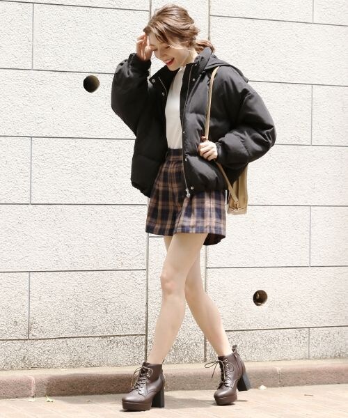 Heather(ヘザー)の「フード/ショート*ナカワタジャケット(ジャケット/アウター・ブラック/ブラウン)」の4枚目の写真