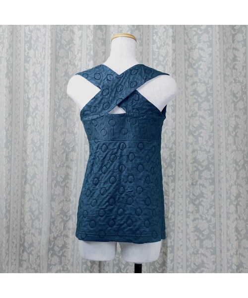 no brand（ノーブランド）の「【バッククロスシリーズ】立体水玉柄のノースリーブカットソー　(ブルー)　D51　【送料・代引き手数料無料】（Tシャツ/カットソー・レディース・その他）」の7枚目の写真