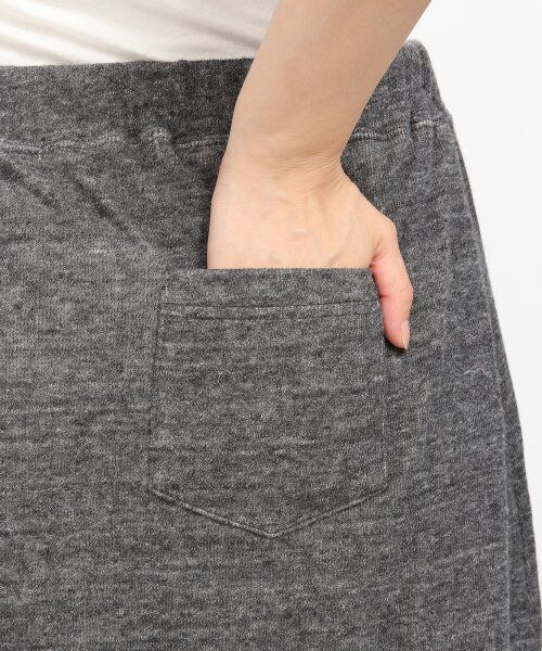 GLOBAL WORK(グローバルワーク)の「セッケツマキシスカート(スカート・レディース・グリーン79/グレー15/チャコール19・L/M/S)」の9枚目の写真