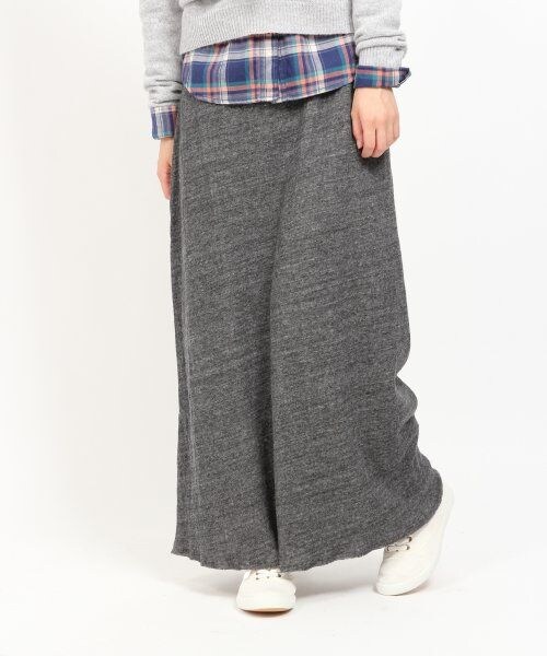 GLOBAL WORK(グローバルワーク)の「セッケツマキシスカート(スカート・レディース・グリーン79/グレー15/チャコール19・L/M/S)」の2枚目の写真