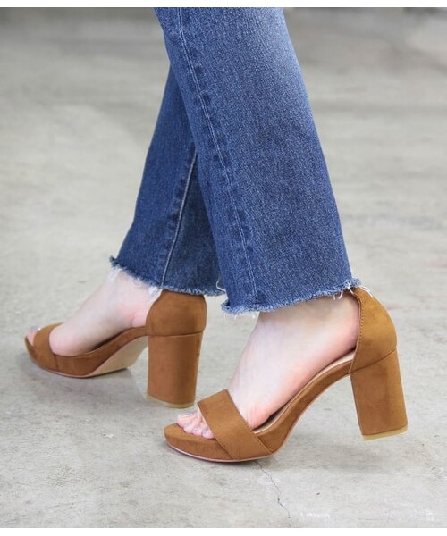 ADAM ET ROPE'(アダムエロペ)の「ハイアーチサンダル(シューズ・レディース・グレー系/ライトグリーン/キャメル/ブラック・22.5/23.5/24.5/23.0/24.0)」の3枚目の写真