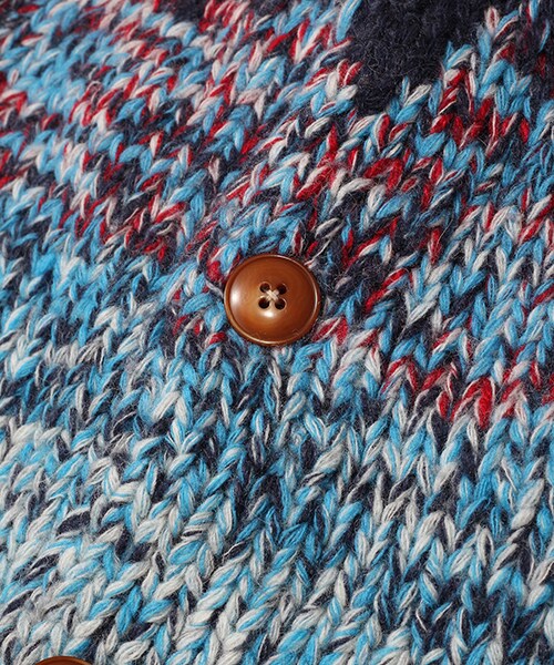 CAMBIO（カンビオ）の「FEATHER NECKLINE HANDKNIT COWICHAN カーディガン(TKNF1806)（その他・メンズ・RED・Sサイズ/Mサイズ/Lサイズ）」の3枚目の写真