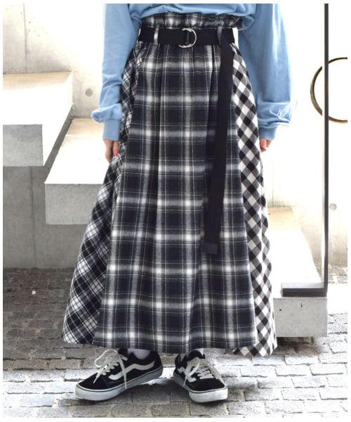 w closet（ダブルクローゼット）の「チェック柄パネル切替ロング