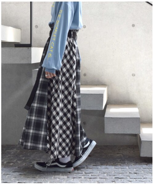 w closet（ダブルクローゼット）の「チェック柄パネル切替ロング