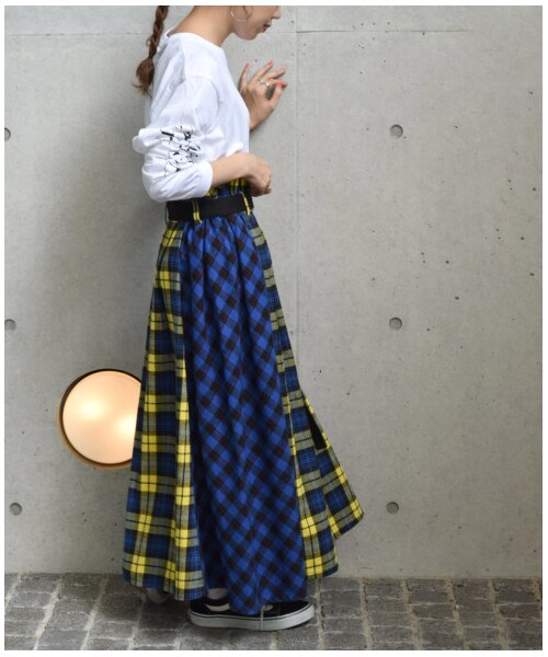 w closet（ダブルクローゼット）の「チェック柄パネル切替ロング