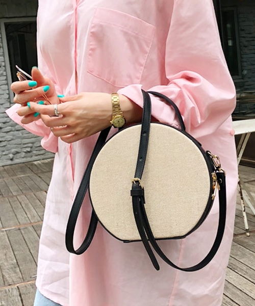 DHOLIC（ディーホリック）の「2WAYツーマテリアルサークルバッグ（ショルダーバッグ・レディース・ブラウン/ブラック・FREE）」の2枚目の写真