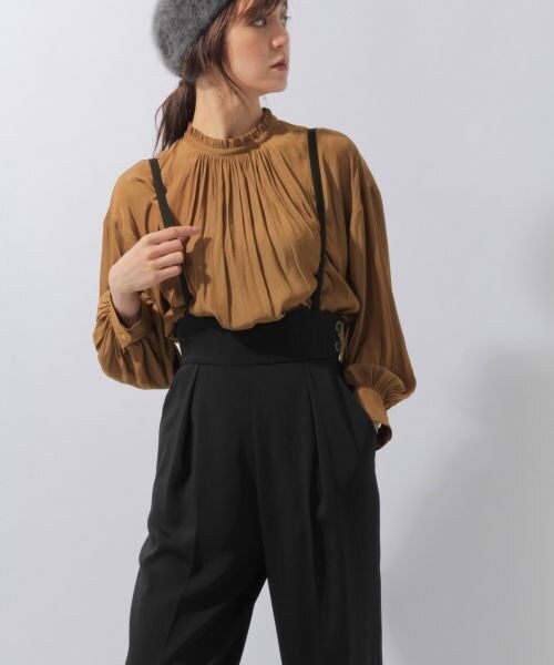 laboratory work(ラボラトリーワーク)の「スリムサス付きワイドパンツ(パンツ・ブラック/ベージュ)」の3枚目の写真