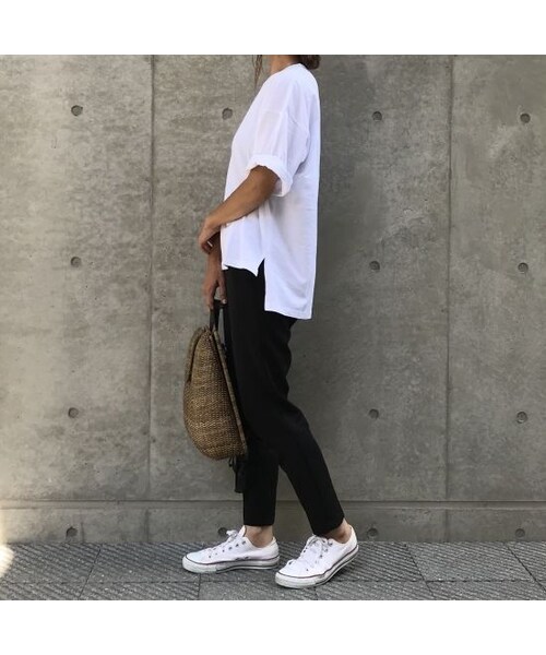 copine（コピン）の「裾スリットボーイフレンドビッグTシャツ(3color)【クリックポスト対象商品】（Tシャツ/カットソー・レディース・その他）」の6枚目の写真