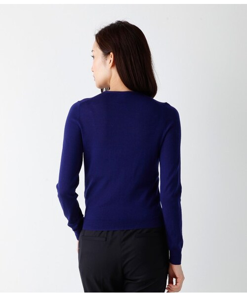 ADAM ET ROPE'(アダムエロペ)の「12Gコンパクトカーディガン(カーデ/アンサンブル/ベスト・レディース・レッド/ブルー/チャコール・38)」の6枚目の写真