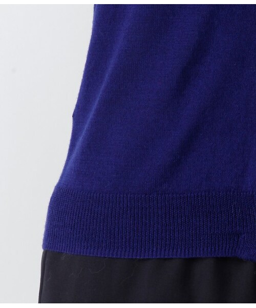 ADAM ET ROPE'(アダムエロペ)の「12Gコンパクトカーディガン(カーデ/アンサンブル/ベスト・レディース・レッド/ブルー/チャコール・38)」の9枚目の写真