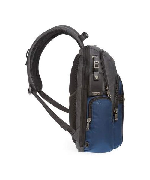 TUMI ネイビー ナイロンリュック Nellis Bravo TUMI（トゥミ）の「Tumi Alpha Bravo Nellis Backpack（バックパック