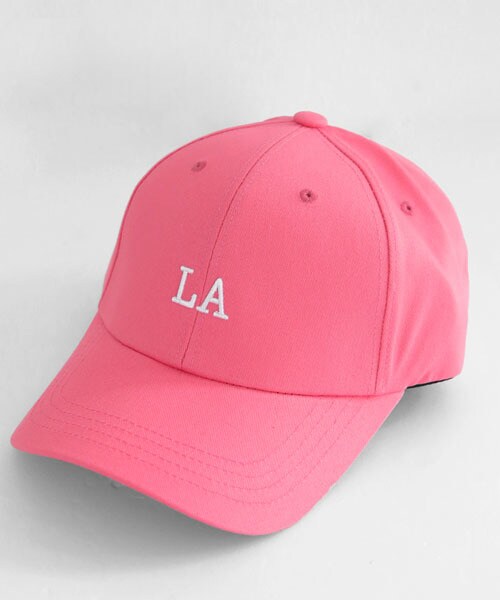 DHOLIC（ディーホリック）の「LA刺繍ベースボールキャップ（キャップ・レディース・ホワイト/ブラック/イエロー/ピンク/ブルー・FREE）」の5枚目の写真
