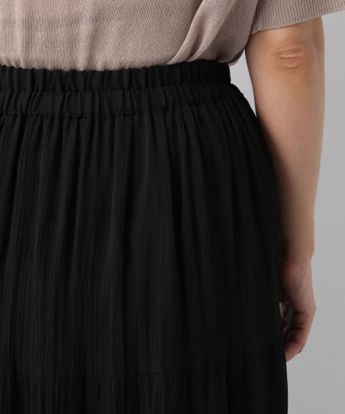 LEPSIM（レプシィム）の「ヨウリュウティアードロングスカート（スカート・ブラック/グレー/レッド）」の17枚目の写真