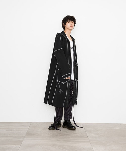 sulvam オーバーレインコート　サルバム　新品未使用 sulvam（サルバム）の「ジップアップレインコート（）」 - WEAR