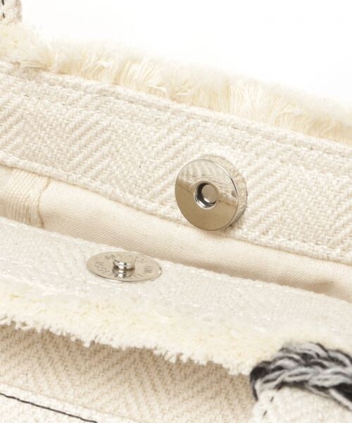 BAYFLOW（ベイフロー）の「ヘリンボンロゴトート S（バッグ・ナチュラル）」の13枚目の写真