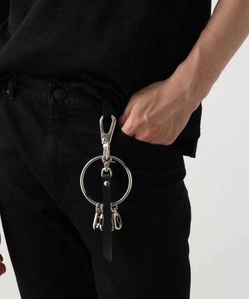 HARE(ハレ)の「レザーキーリング(アクセサリー・ブラック/シルバー)」の2枚目の写真