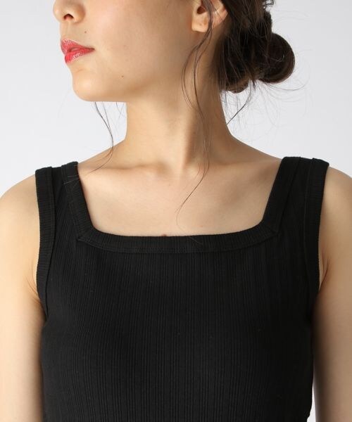 mysty woman（ミスティウーマン）の「リブ2WAYタンクトップ（トップス・オフホワイト/ブラック/ブラウン/ラベンダー）」の12枚目の写真