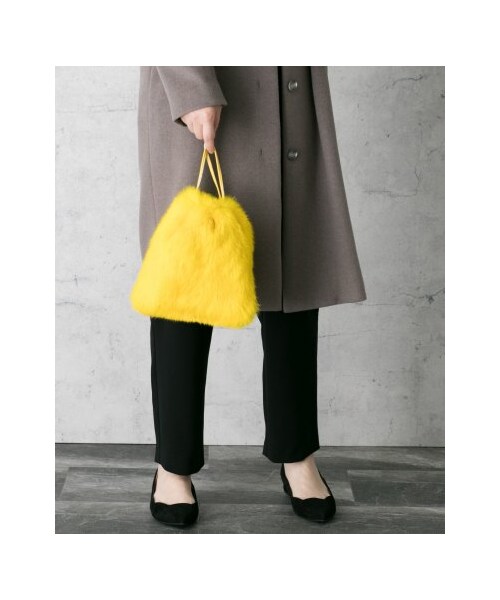 URBAN RESEARCH ROSSO WOMEN（アーバンリサーチ　ロッソ）の「【予約】ラビットファーミニ巾着（バッグ・レディース・GREEN/BORDEAUX/YELLOW/MINT・-）」の7枚目の写真