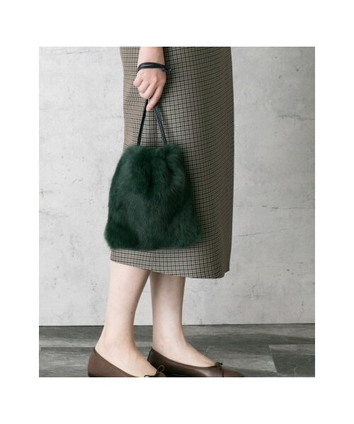 URBAN RESEARCH ROSSO WOMEN（アーバンリサーチ　ロッソ）の「【予約】ラビットファーミニ巾着（バッグ・レディース・GREEN/BORDEAUX/YELLOW/MINT・-）」の9枚目の写真