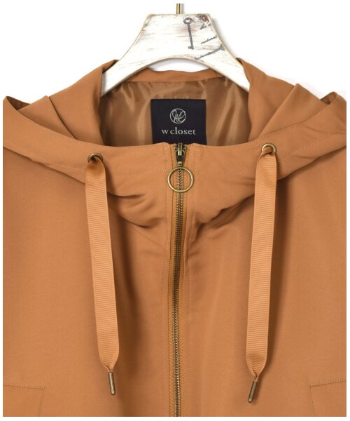w closet（ダブルクローゼット）の「フード付きドロップショルダーワイドブルゾン（ジャケット/アウター・レディース・キャメル/カーキ・FREE）」の7枚目の写真