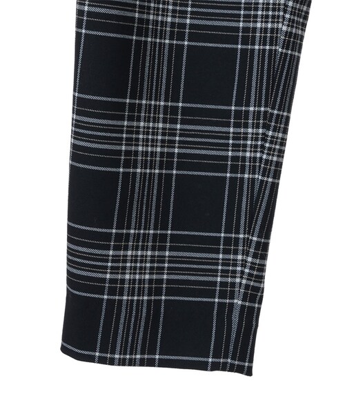 31 Sons de mode（トランテアン　ソン　ドゥ　モード）の「チェックハイウエストテーパードパンツ（パンツ・レディース・着用色:ネイビー/着用色:オフホワイト/オフホワイト/ネイビー・36/38）」の9枚目の写真