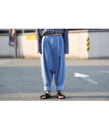 YANTOR | YANTOR Bleach Denim 1 tuck pants / light blue(スラックス)