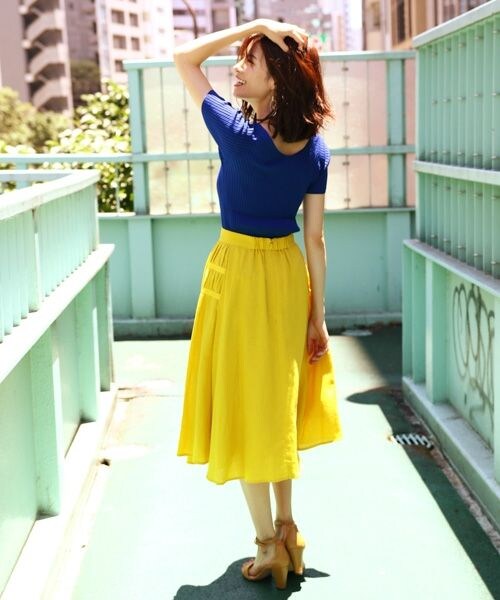 BABYLONE（バビロン）の「16GリブニットVネックPO（トップス・ブラック/ボルドー/キャメル/ブルー）」の11枚目の写真