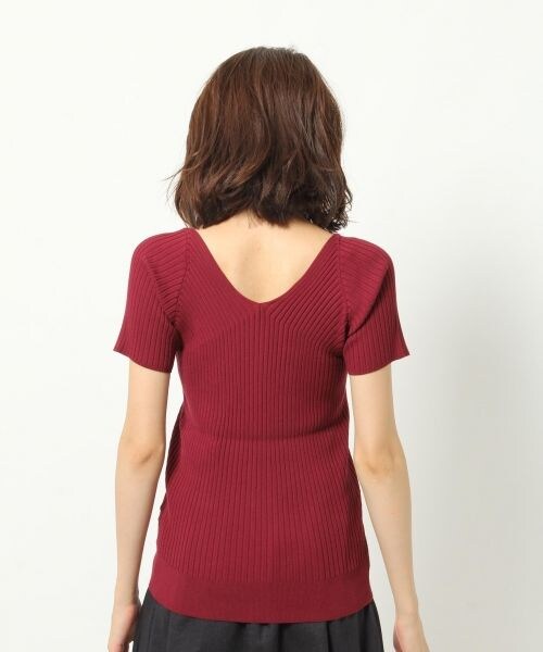 BABYLONE（バビロン）の「16GリブニットVネックPO（トップス・ブラック/ボルドー/キャメル/ブルー）」の17枚目の写真