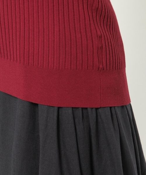 BABYLONE（バビロン）の「16GリブニットVネックPO（トップス・ブラック/ボルドー/キャメル/ブルー）」の20枚目の写真