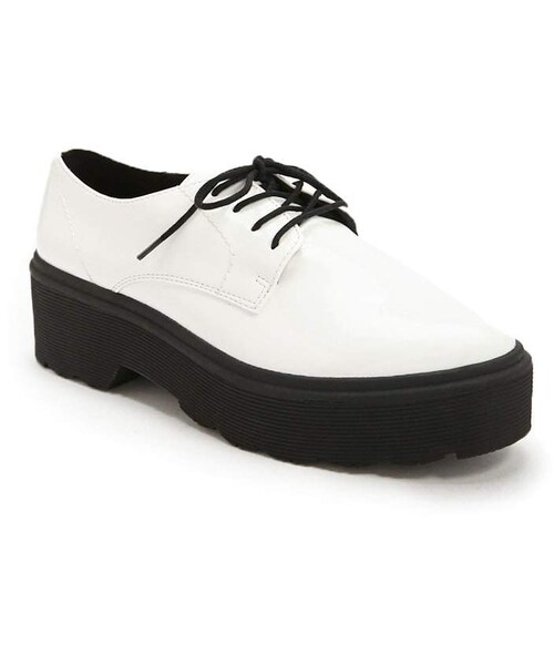 FOREVER 21(フォーエバー トゥエンティーワン)の「Forever 21 Faux Patent Leather Shoes(シューズ・レディース・White/Black/Red・7/7.5/8/9/10/6)」の13枚目の写真