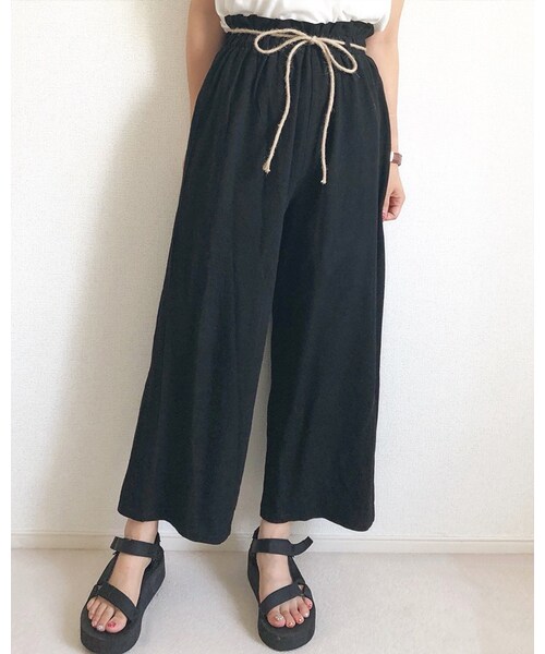 chocomee（チョコミー）の「リネンワイドパンツ（その他パンツ・レディース・ベージュ/ブラック・フリー）」の2枚目の写真