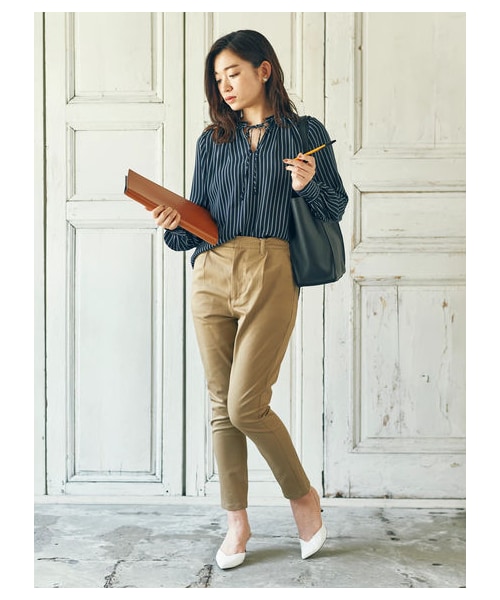 earth music&ecology(アースミュージックアンドエコロジー)の「・アンクルストレッチパンツ(パンツ・ブラック/ベージュ/カーキ/ネイビー/ストライプ/チェック・S/M/L)」の6枚目の写真