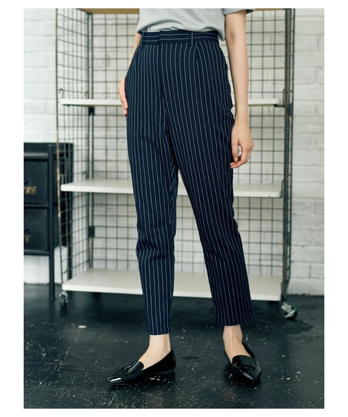 earth music&ecology(アースミュージックアンドエコロジー)の「・アンクルストレッチパンツ(パンツ・ブラック/ベージュ/カーキ/ネイビー/ストライプ/チェック・S/M/L)」の11枚目の写真