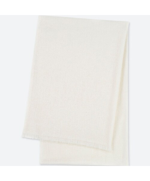 UNIQLO（ユニクロ）の「カシミヤビッグストール（その他トップス・LIGHT GRAY 02/DARK GRAY 08/NAVY 69/OFF WHITE 01/BLACK 09・フリー）」の2枚目の写真