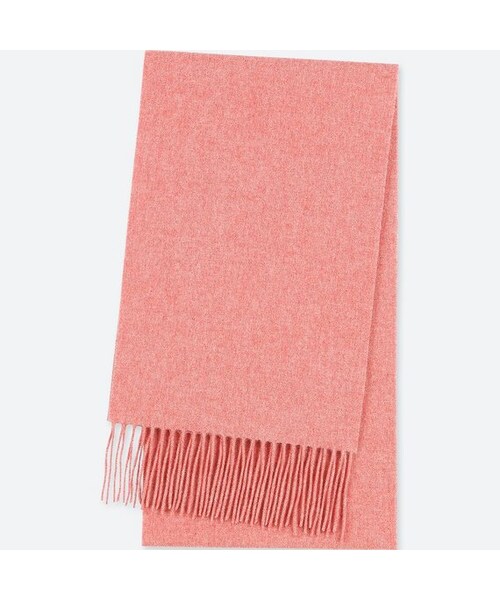 UNIQLO（ユニクロ）の「カシミヤマフラー（その他トップス・LIGHT GRAY 02/WINE 18/YELLOW 43/BROWN 34/RED 16/BLUE 63/BLACK 09/DARK GRAY 08/OFF WHITE 01/PINK 12/NAVY 69/GREEN（オンライン限定カラー） 53・フリー）」の10枚目の写真