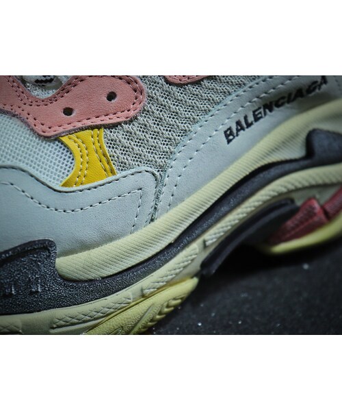 BALENCIAGA（バレンシアガ）の「BALENCIAGA バレンシアガ Off-White オフホワイト スニーカー メンズ　レディース レザー ローカット 送料無料　２０１８新作（スニーカー・その他）」の5枚目の写真